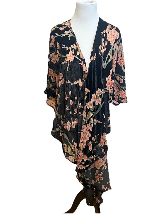 Betsey Johnson Accessories - Betsey Johnson Black Floral Velvet Kimono Shawl OSFM Cherry Burnout Wrap